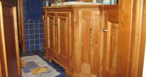 Mobile-bagno-in legno classico-ciliegio design esclusivo